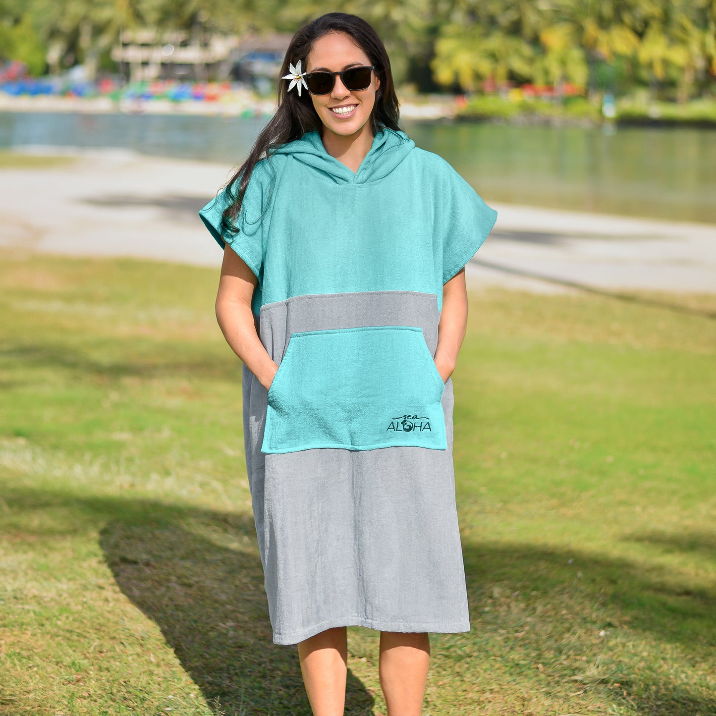 Terry Velour Surf Poncho (Turquoise/Gray)