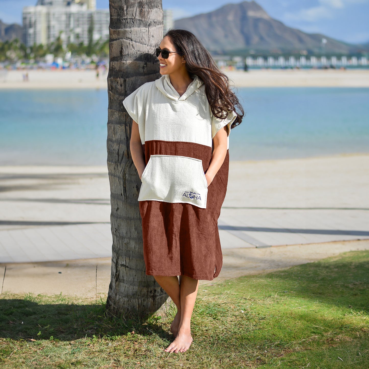 Terry Velour Surf Poncho (Bone/Brown)