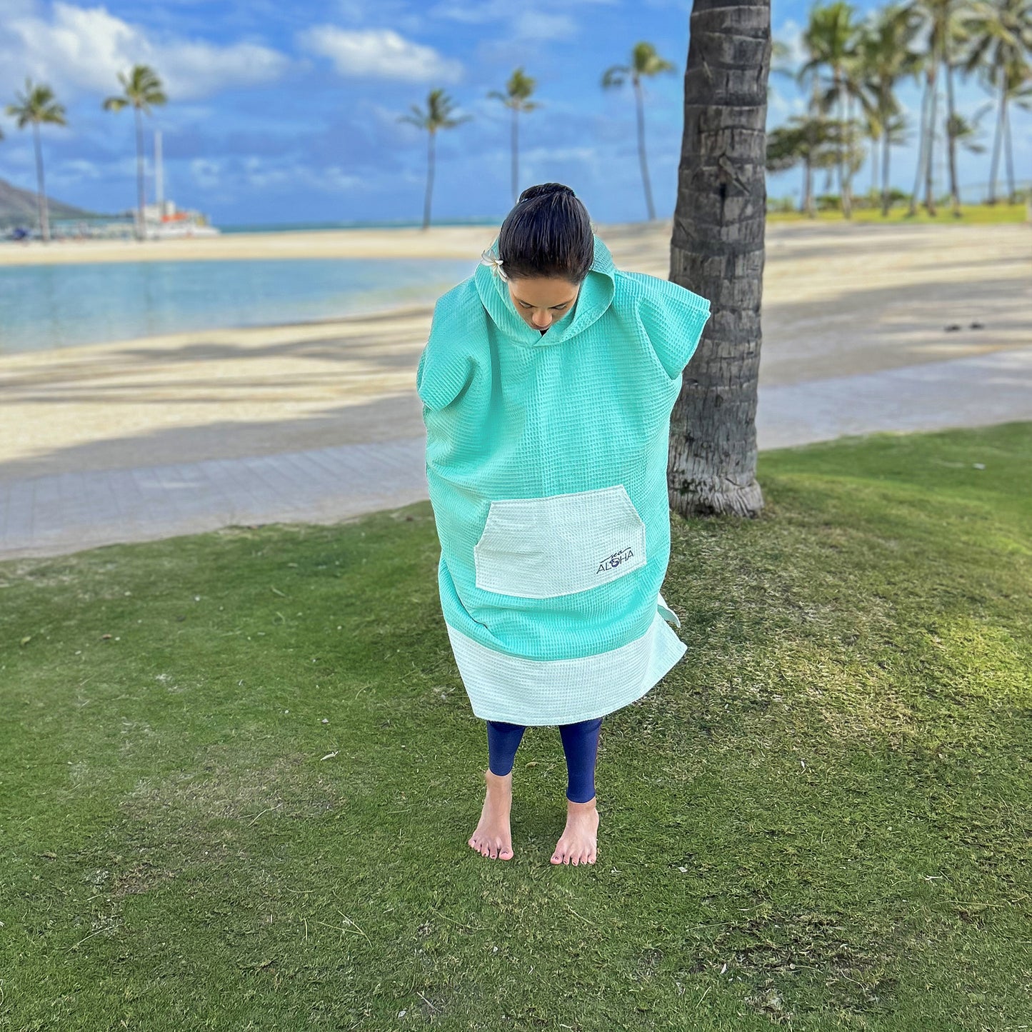 Waffle Surf Poncho (Aquamarine/Light Green)